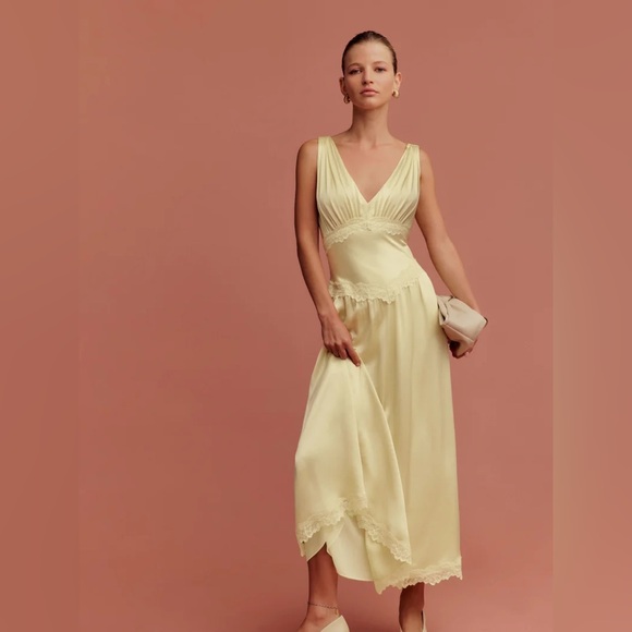 Reformation Dresses & Skirts - REFORMATION Stasia Silk Dress In Blonde Size 8